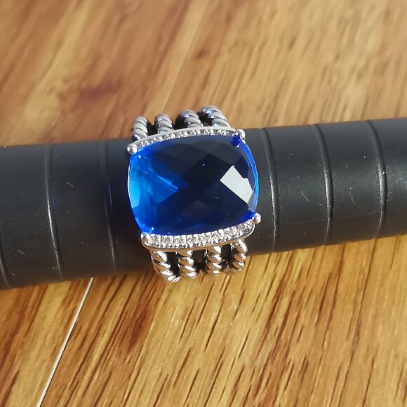 Wheaton? Ring in Sterling Silver with Blue Topaz and Pavé Diamonds Size 8 - Picture 2 of 9